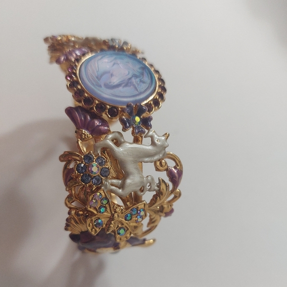 Kirks Folly Legacy Cloudwalker Dreams Cuff Bracelet Gold Tone Unicorn NEW - Picture 3 of 9